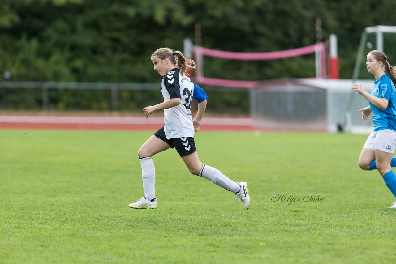 Bild 369 - wBJ VfL Pinneberg - Germania Schnelsen : Ergebnis: 15:1